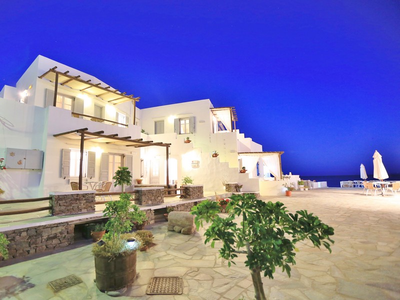 Ammos-Sifnos-Village-Miles-Away-Travel